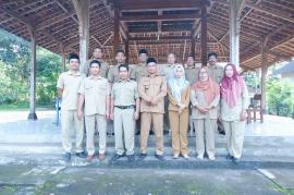 RAPAT KOORDINASI SEKALIGUS HALAL BIHALAL PAMONG KALURAHAN SEMOYO